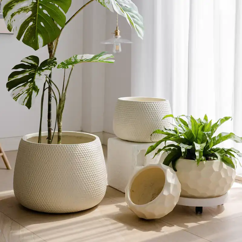 Magnesium Planters